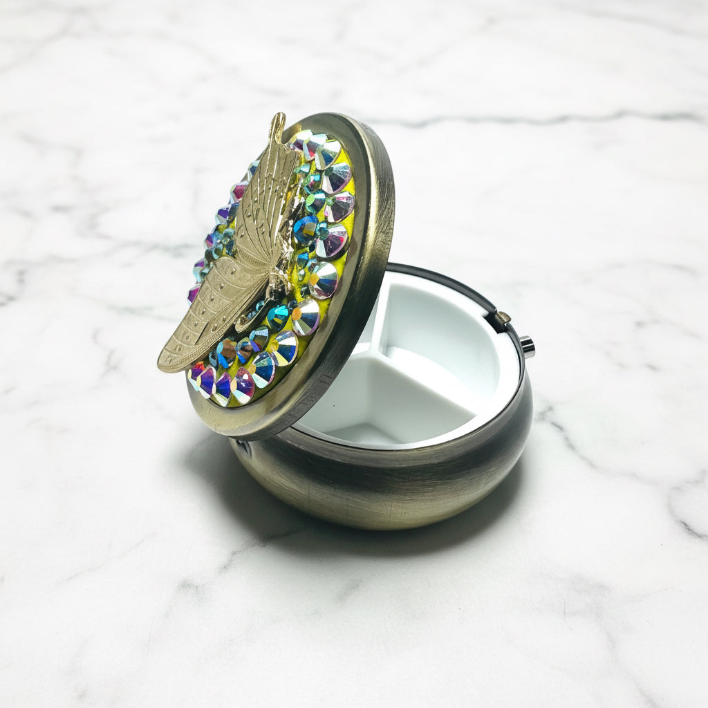 Butterfly Pill Box, trinket box, Jewelry Box* Janine Gerade