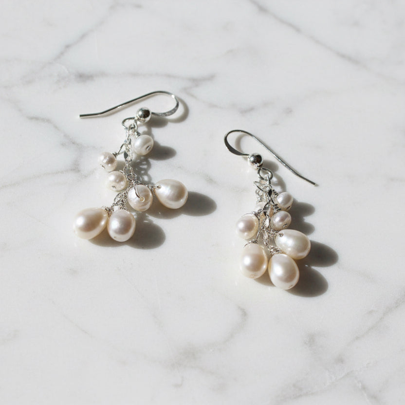 Jewelry earrings with pearl accents