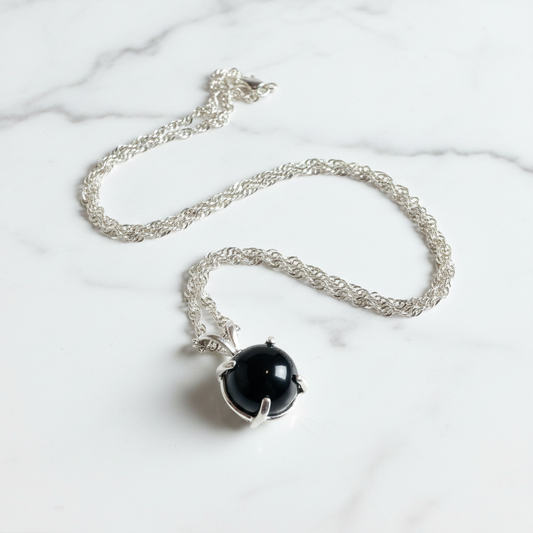 Onyx Pendant Necklace***