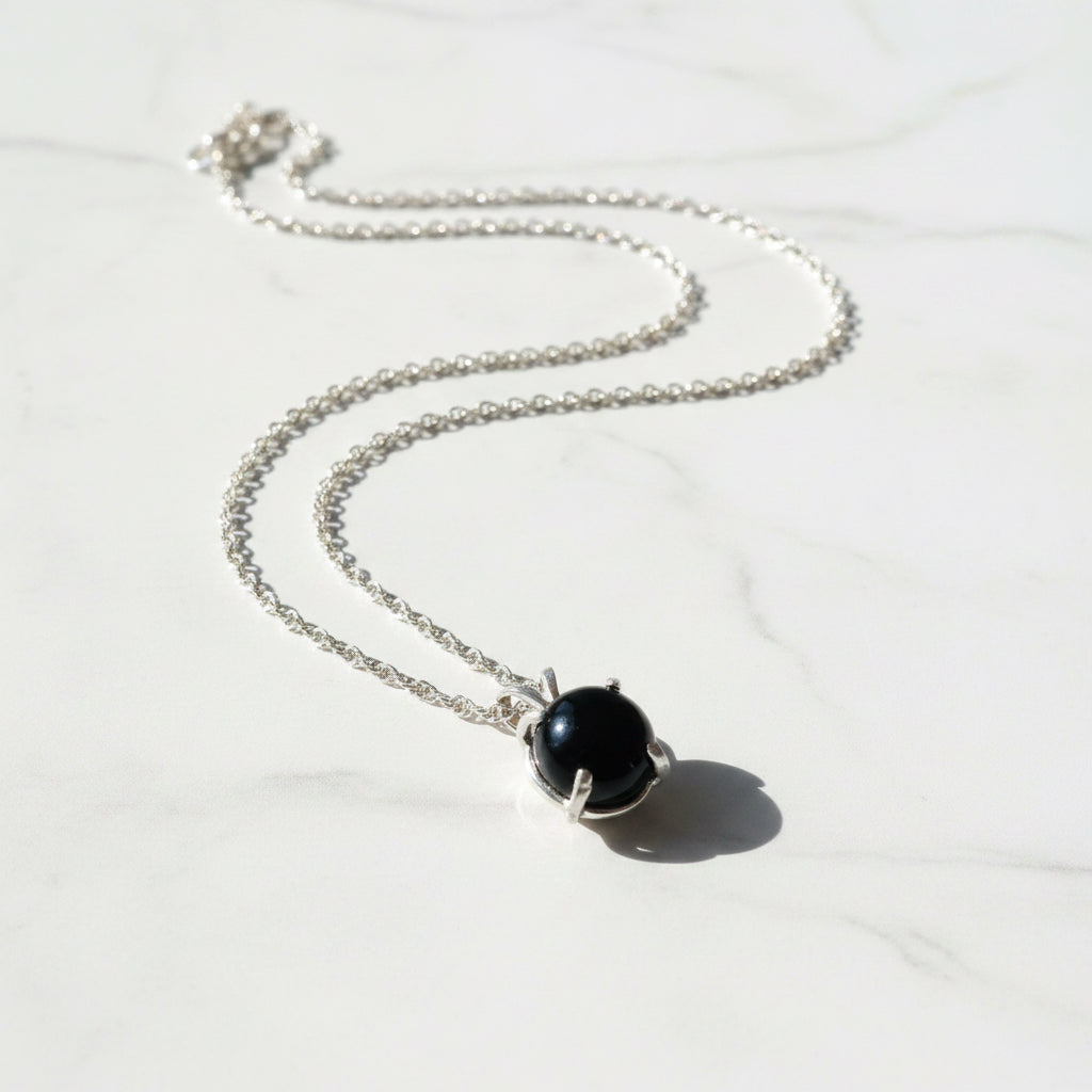 Onyx Pendant Necklace***