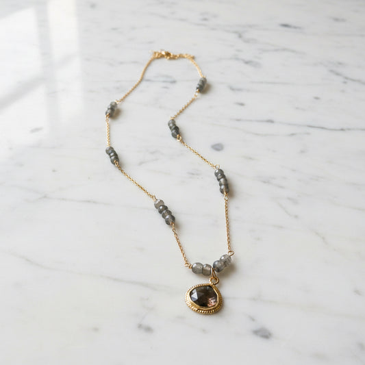 Delicate Labradorite Necklace***