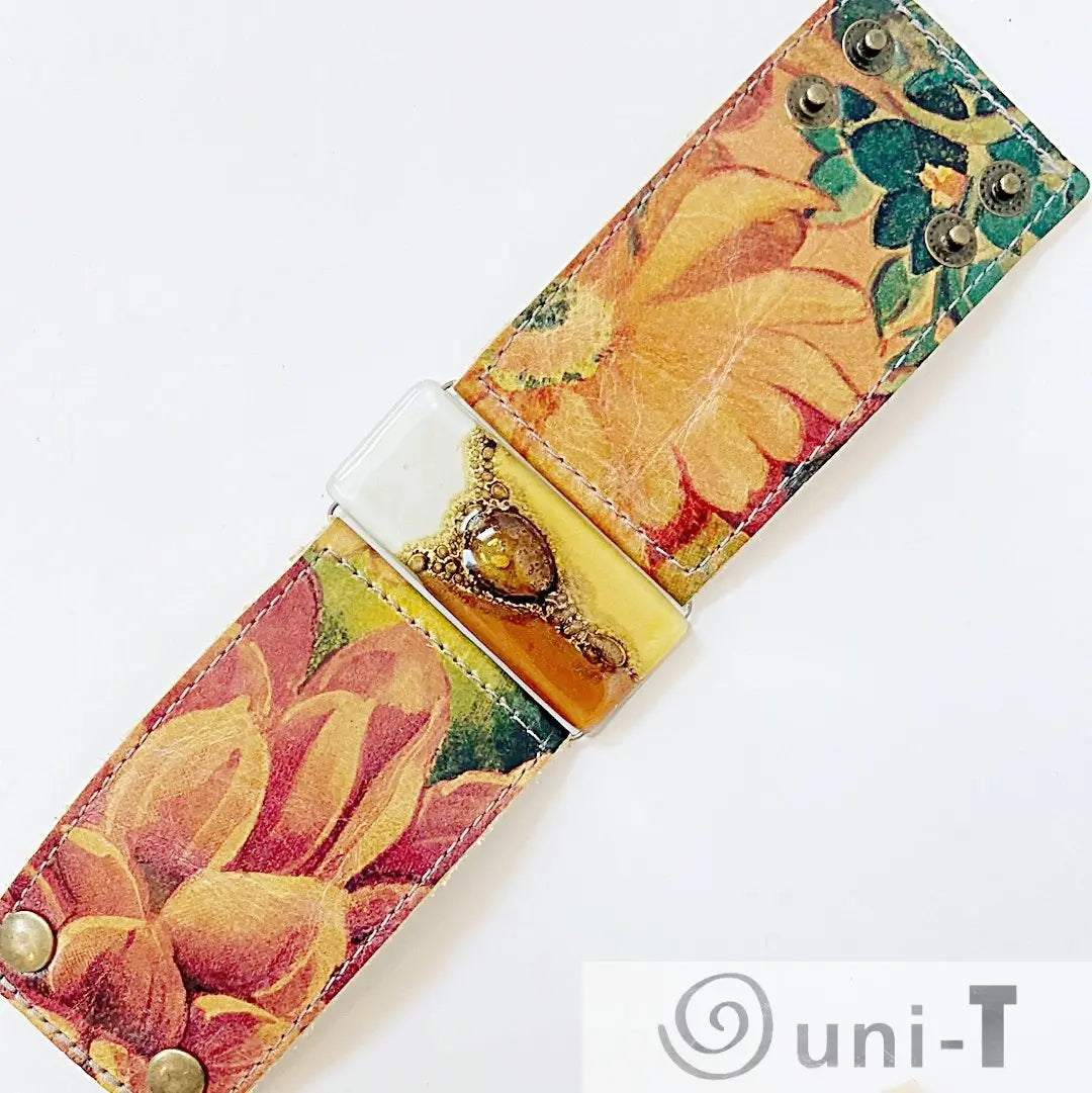 Handmade Leather Cuff with Recycled Fused Glass - Large Carolina Portillo