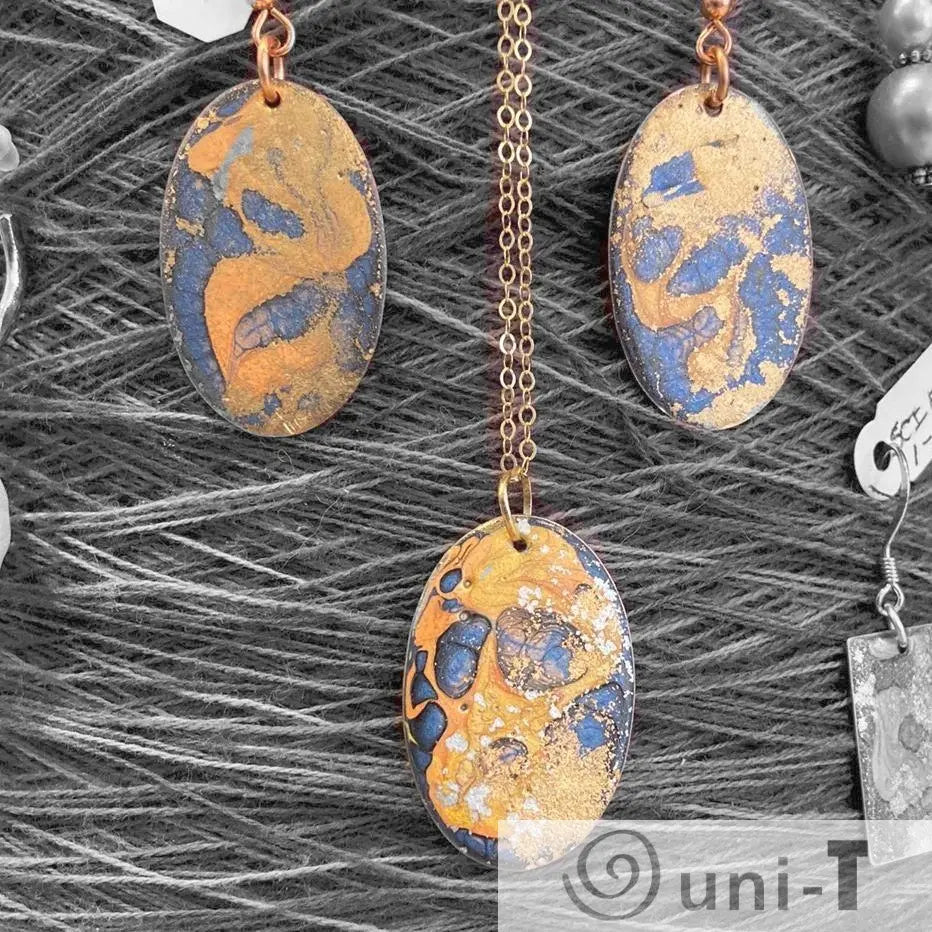 Oval Enamel Enamel Painted Earrings & Necklace Sandrine Colson