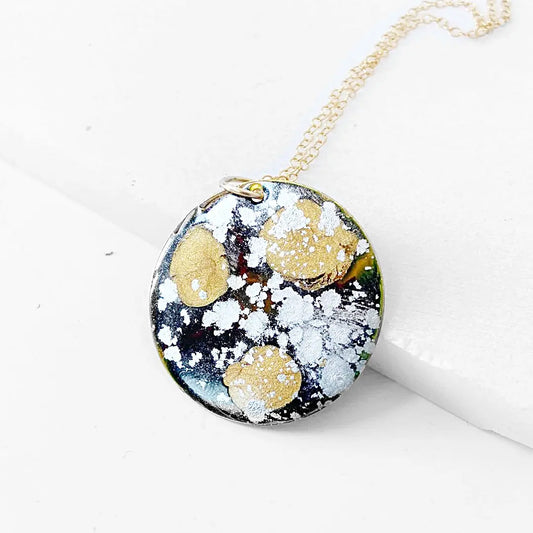 Round Enamel Necklace - Black and Gold Sandrine Colson