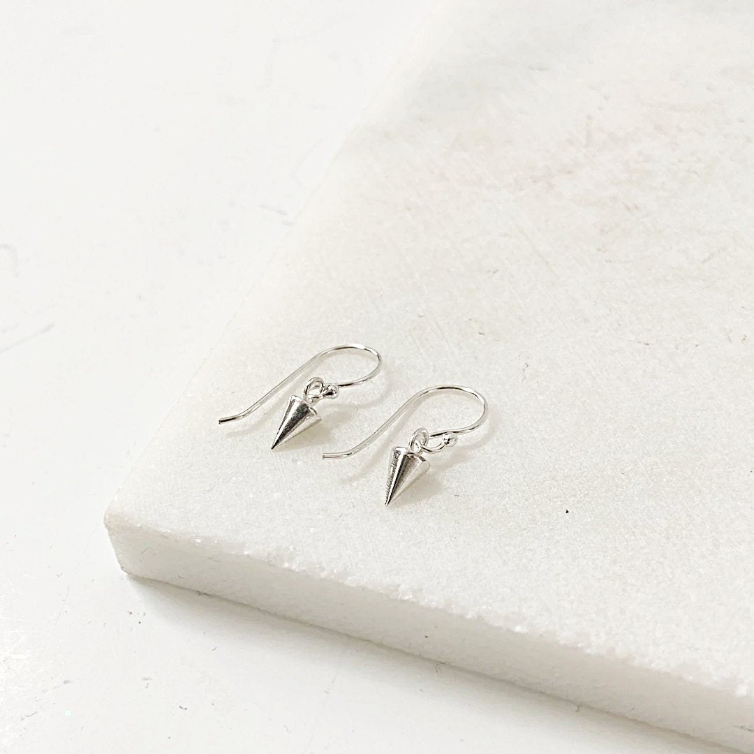 Tiny Spike Earrings-Uni-T Janine Gerade