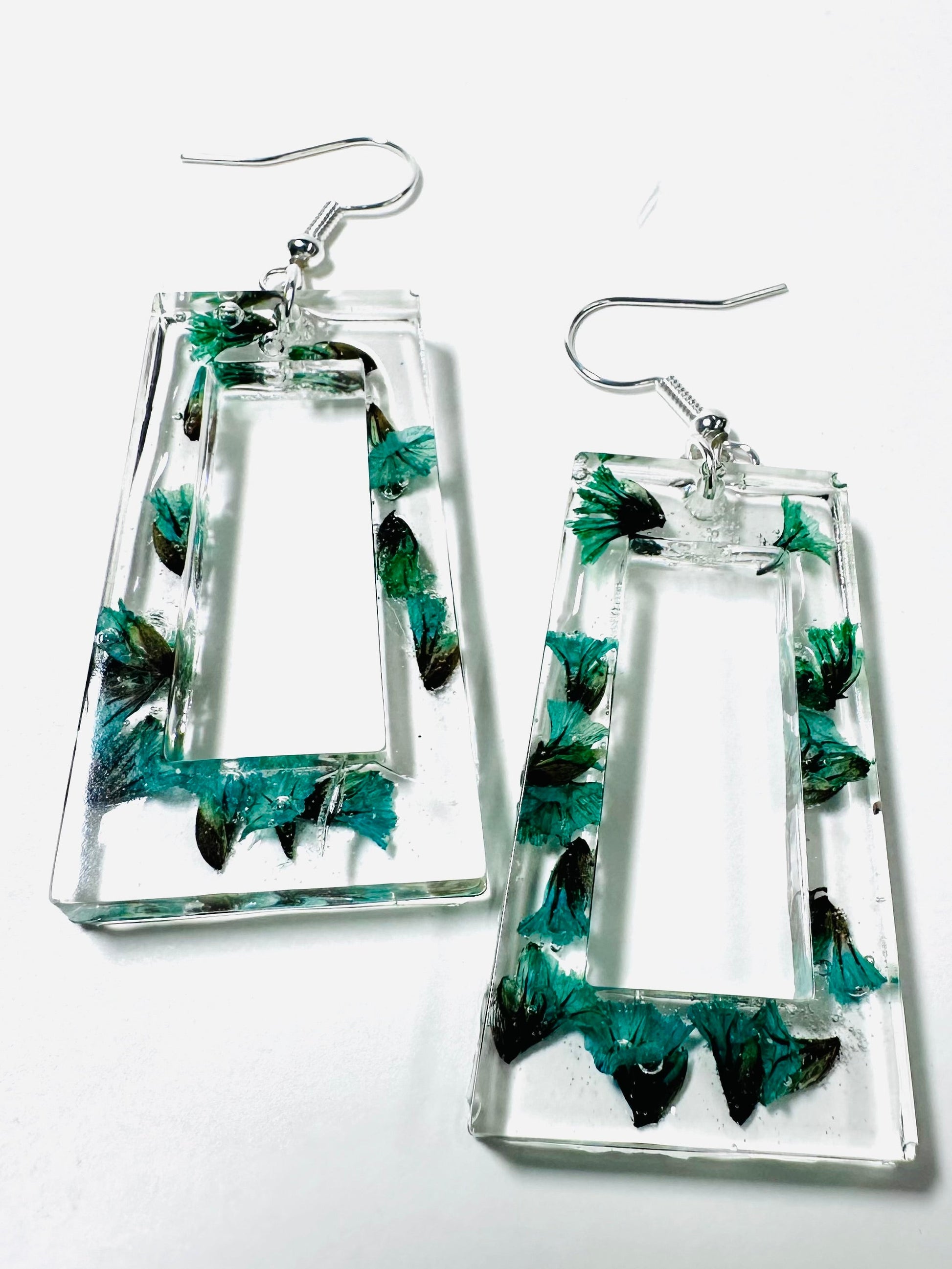 Pressed Flower Earrings/Real Flower Earrings/Resin Flower-Uni-T Janine Design