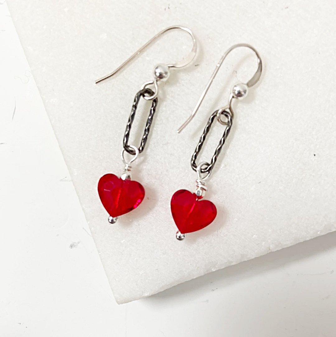 Red Heart Earrings-UNI-T Janine Gerade