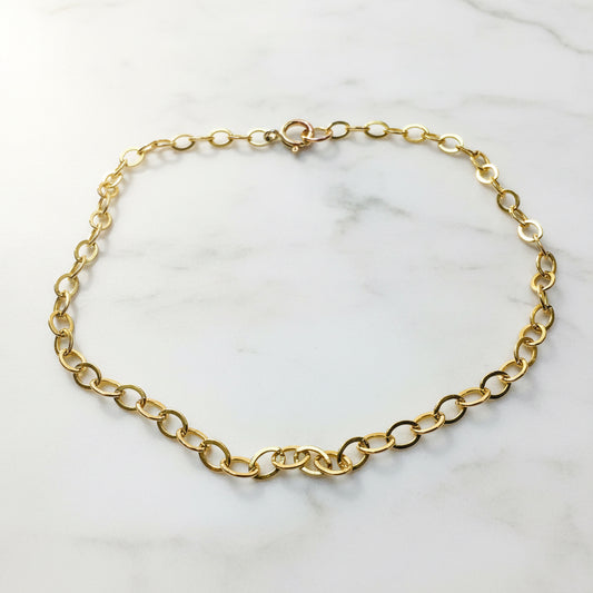 Gold chain bracelet for jewelry