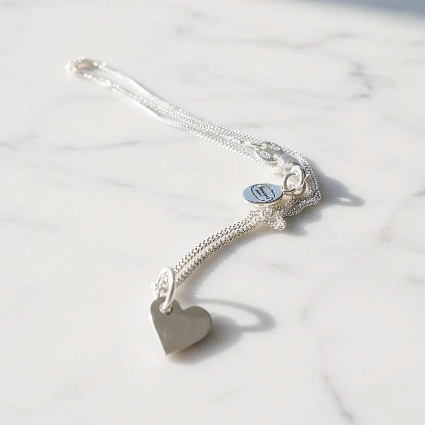 Silver Heart Minimalist Necklace with heart pendant