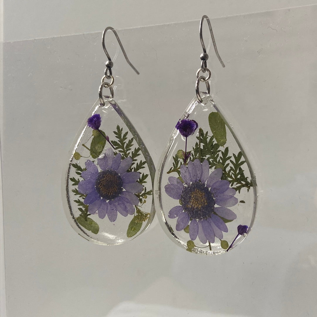 Pressed Flower Earrings/Real Flower Earrings/Resin Flower-UNI-T Janine Gerade