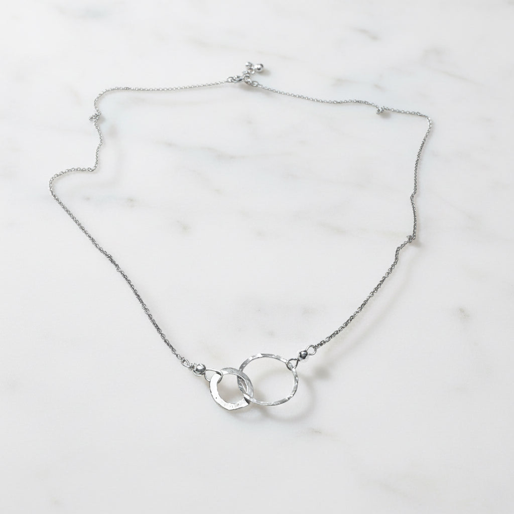 Family Circle Necklace/ Infinity Necklace/Silver Necklace*