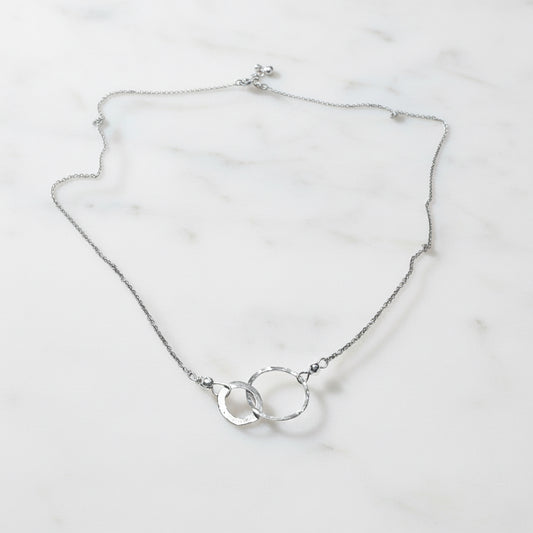 Family Circle Necklace/ Infinity Necklace/Silver Necklace*