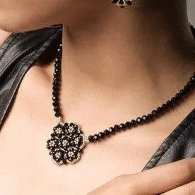 Floriane Black Pendant Necklace - Uni-T
