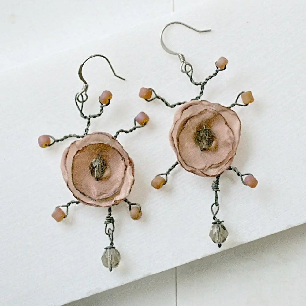 Flower Earrings - Nude - Uni-T