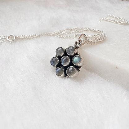Flower Labradorite Pendant Silver Chain
