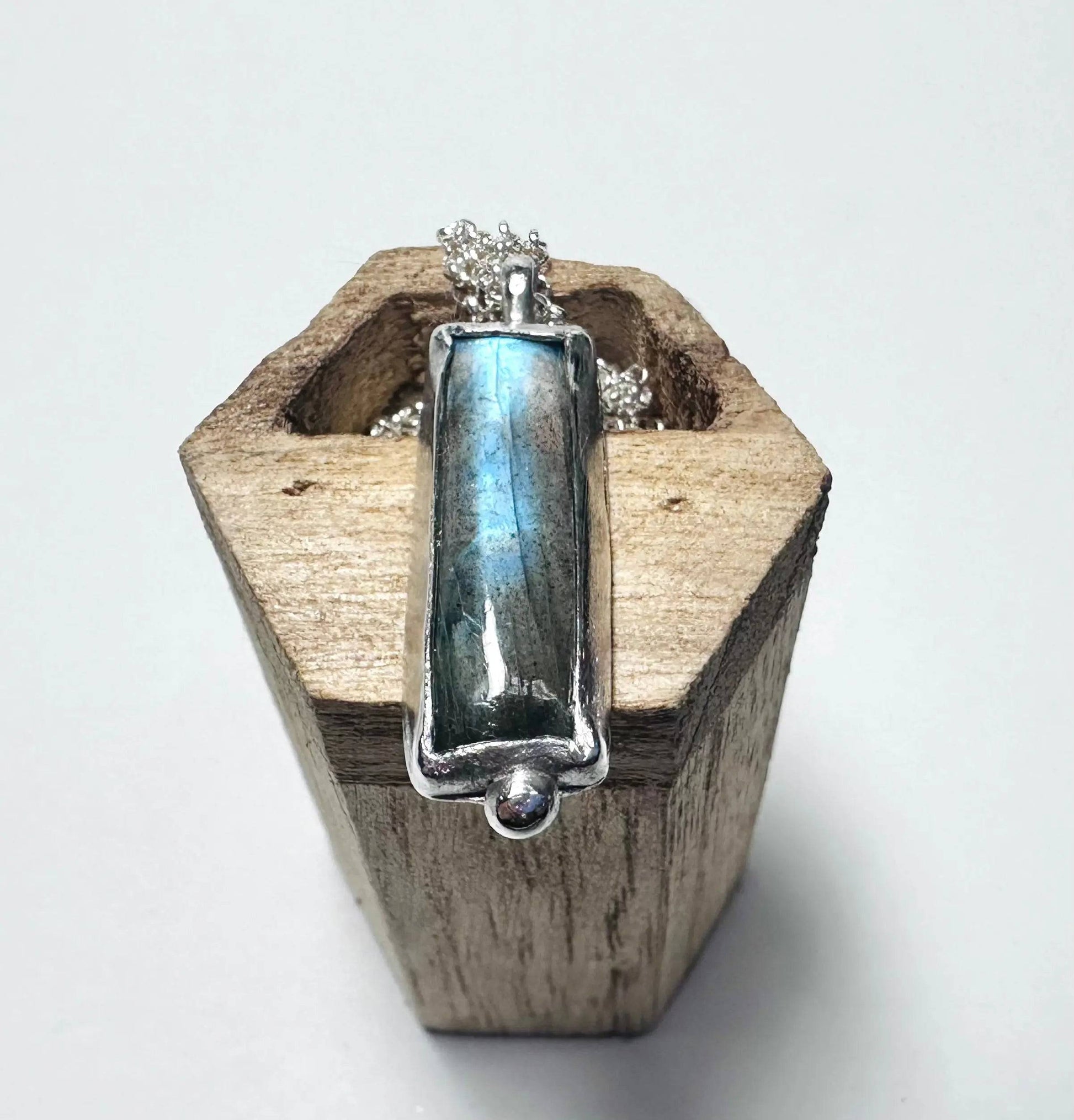 Labradorite bar Necklace* Janine Gerade
