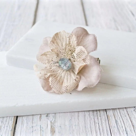 Lacy Flower Hairpin or Broach - Uni-T