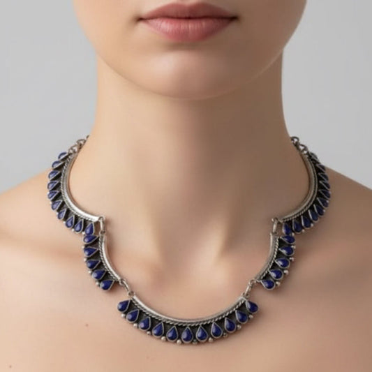 Silver and blue lapis lazuli choker necklace