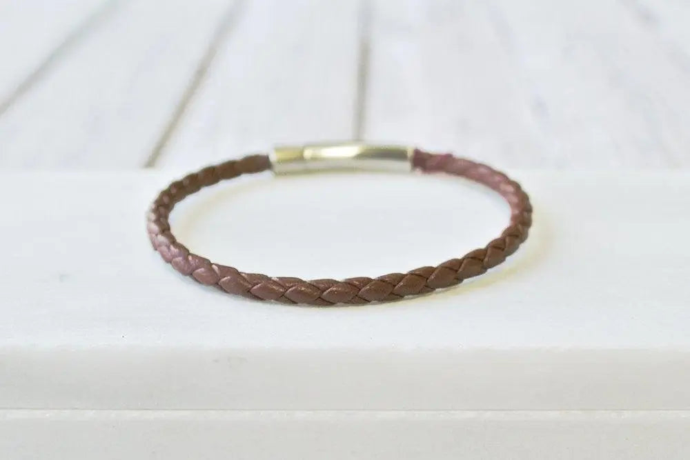 Leather Bangle with Magnet Clasp | Unisex Bracelet - Uni-T