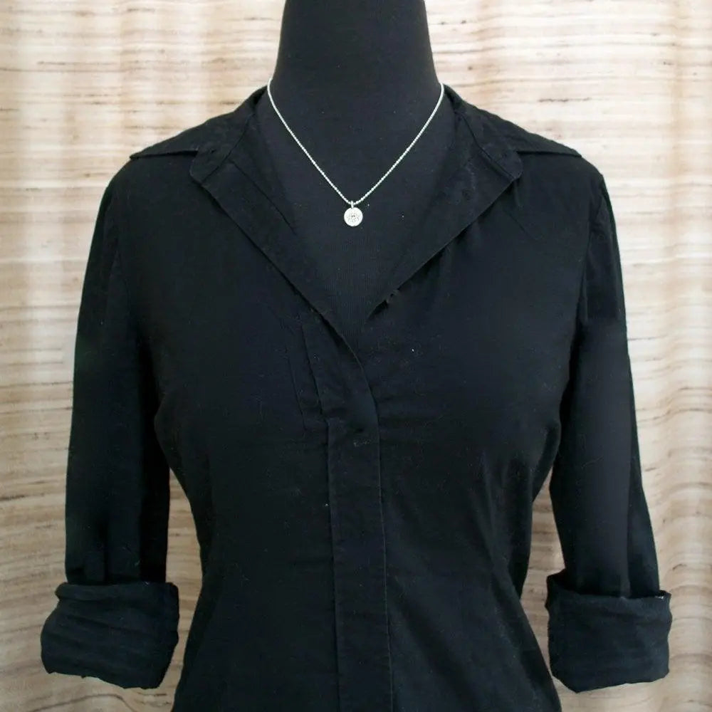 Lotus Charm Necklace - Uni-T