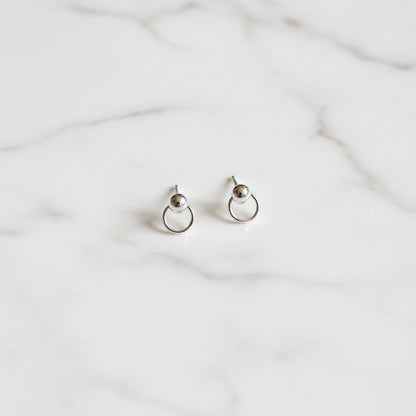 Tiny Loop Studs* Janine Gerade