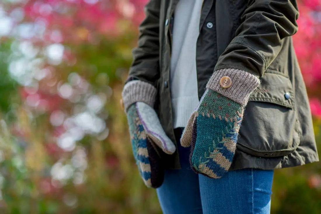 Women's  Mittens Regular Jack and Mary Designs