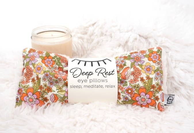 Deep Rest eye pillow with candle