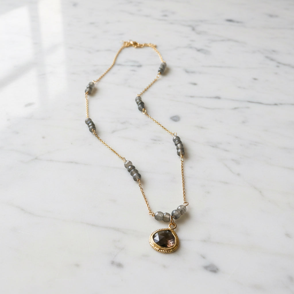 Delicate Labradorite Necklace***