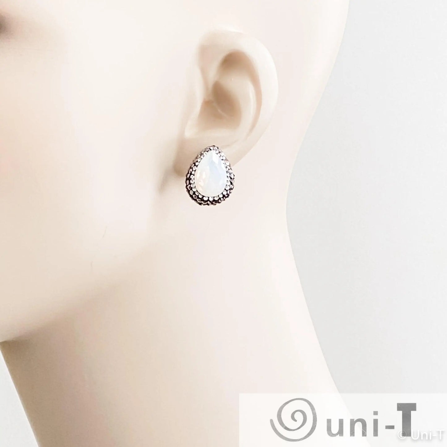 Agate with Pave Crystals Stud Earrings Lisa Trachtman