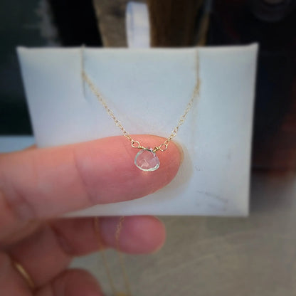 Aquamarine Necklace - Gemstone Jewelry|Elegant Design featuring a delicate gold chain and a faceted aquamarine gemstone pendant. Ideal for minimalist style lovers.