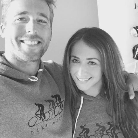 BIKE MORE Hoodie for Women Uni-T