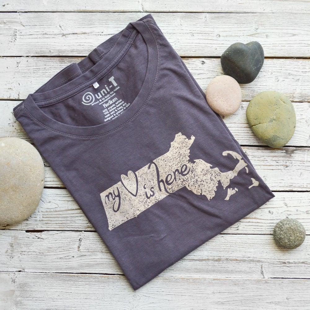MY HEART IS HERE | Massachusetts State Map T-shirt | Eco Clothing | Urban T-shirts