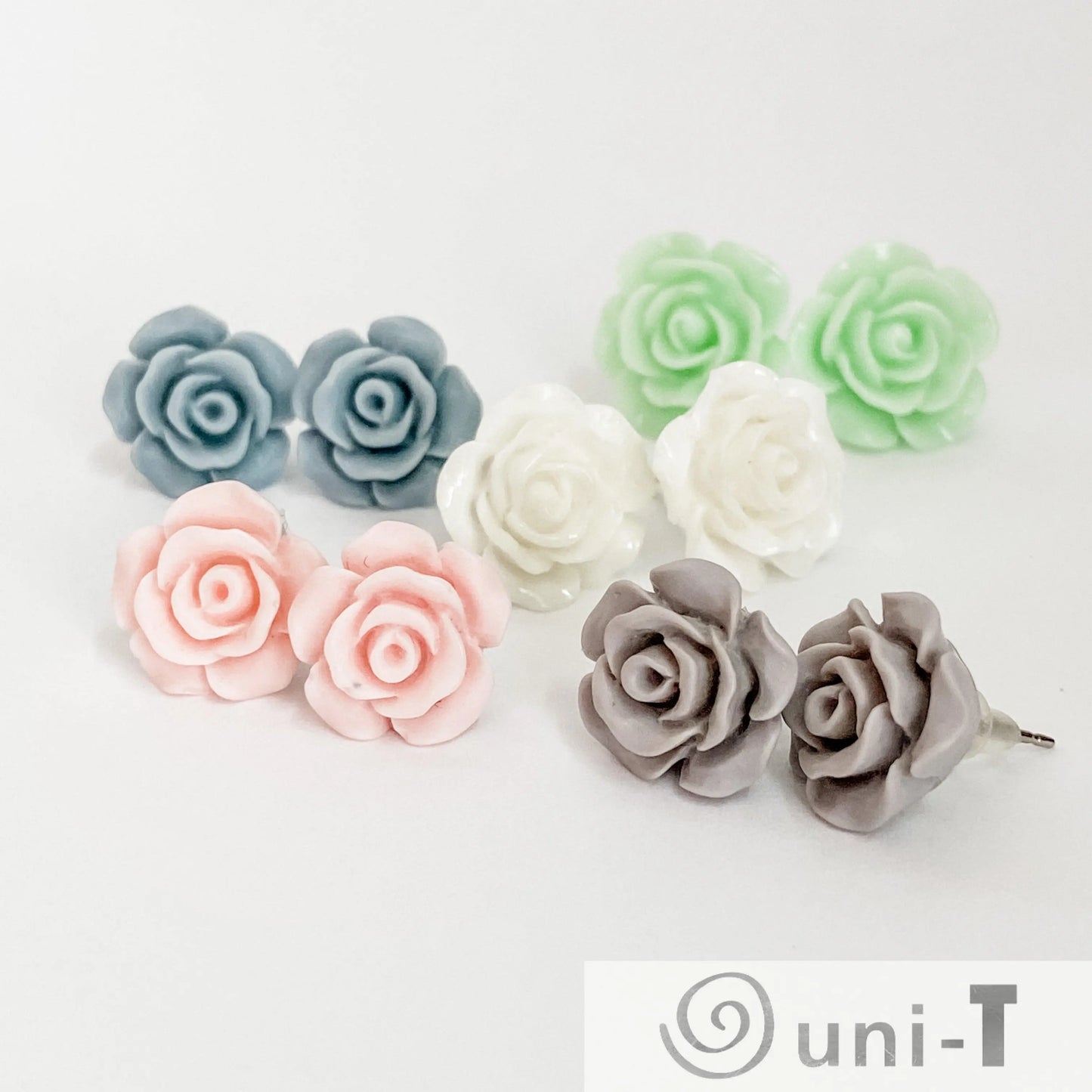 Flower Studs Lisa Trachtman