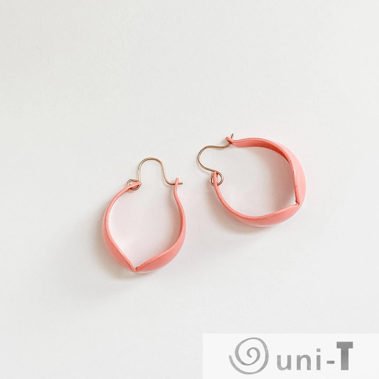Girly Enamel Hoops Lisa Trachtman