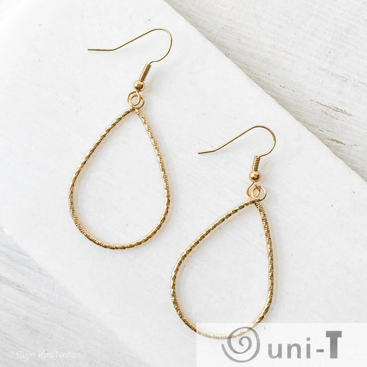 Gold plated Teardrops Dangle Earrings Lisa Trachtman