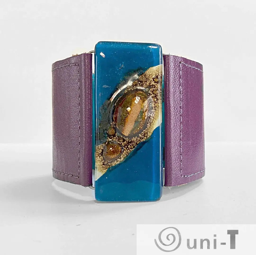 Handmade Leather Cuff with Recycled Fused Glass - Large Carolina Portillo
