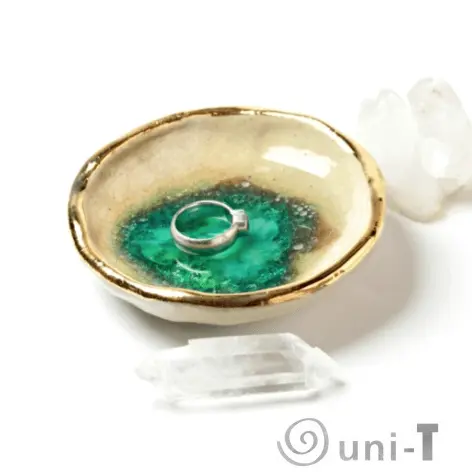 Malachite Oyster Ring Dish, Chakra Bowl, 22k Gold Ceramic Bowl Liza Curtis