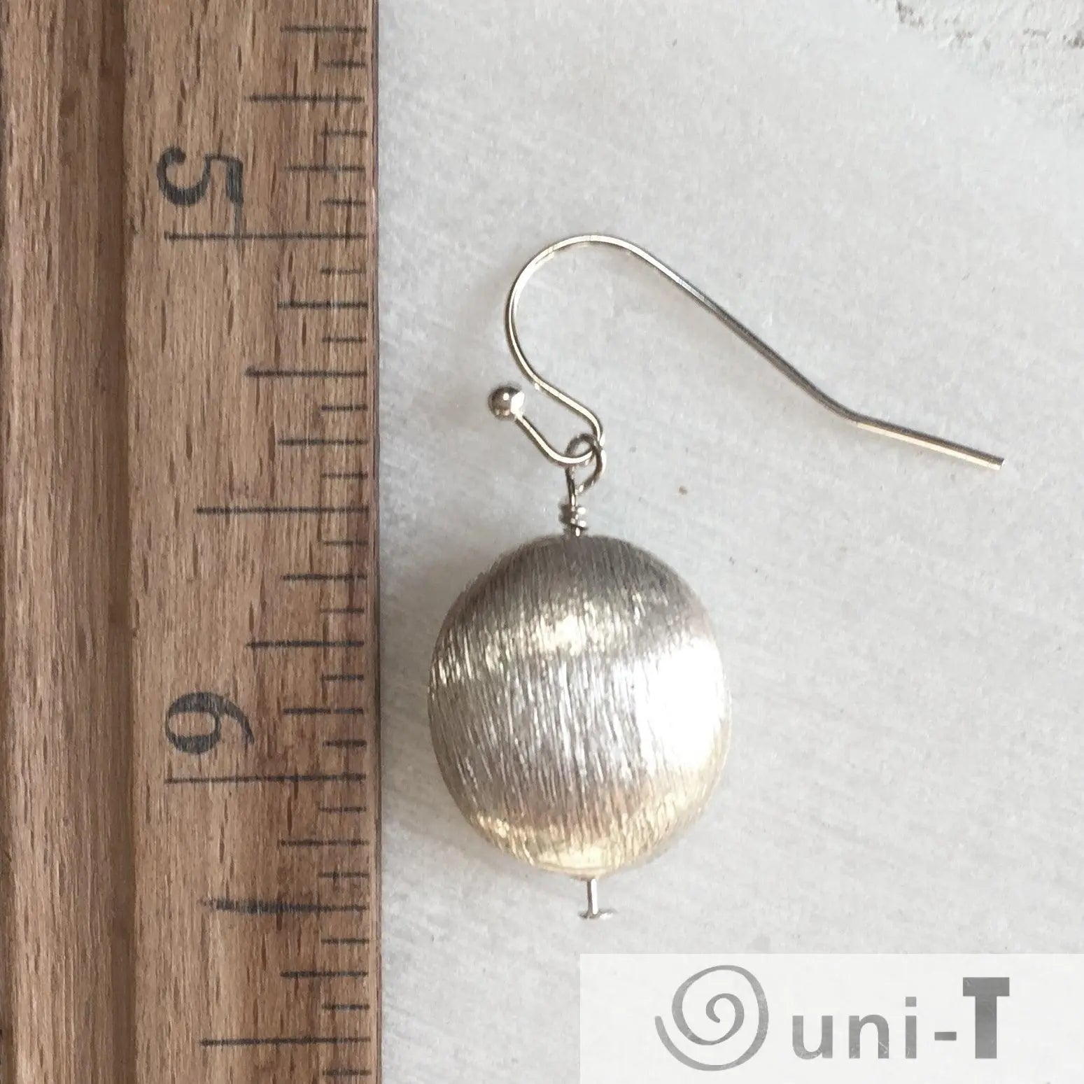 Metal Assorted dangle gold/silver Circle Earrings Lisa Trachtman