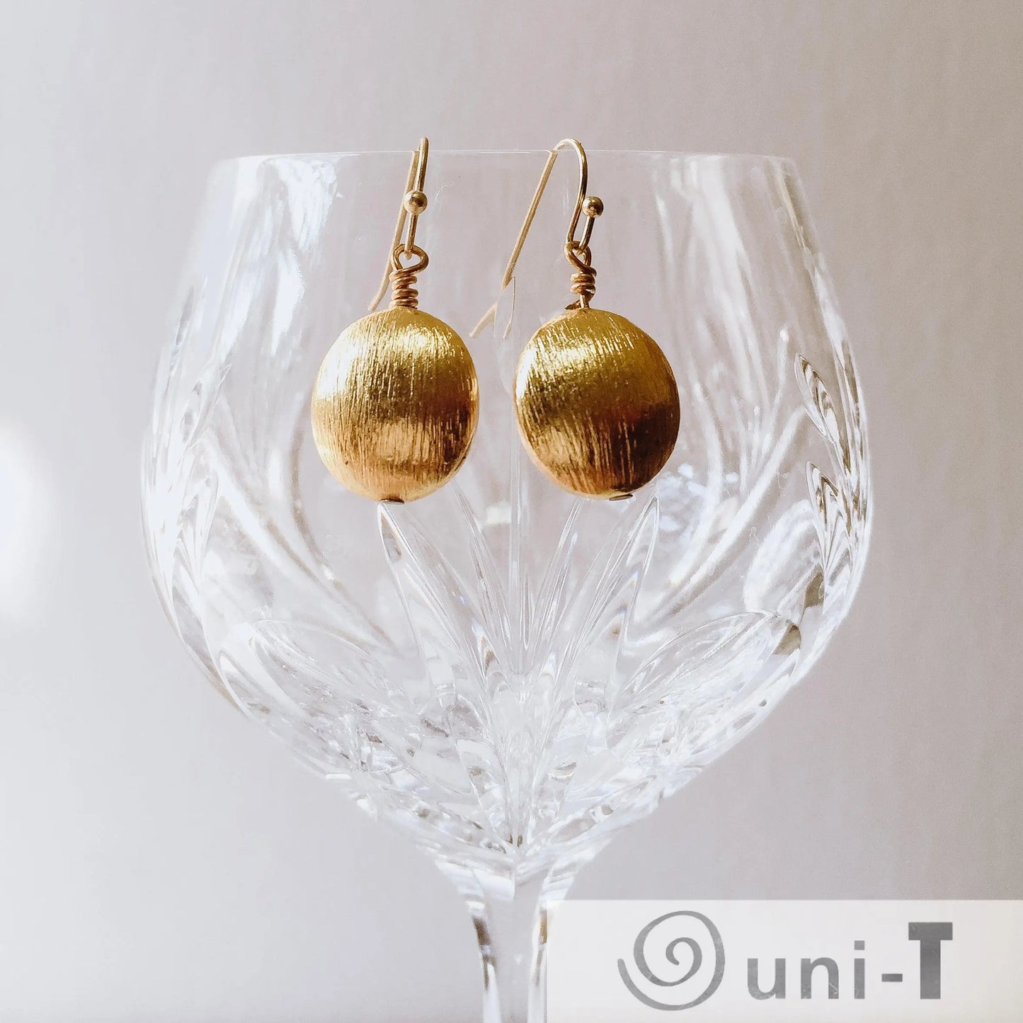 Metal Assorted dangle gold/silver Circle Earrings Lisa Trachtman