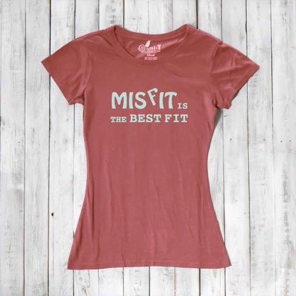 Rust red women's t-shirt featuring 'Misfit is the Best Fit' slogan. Made from soft bamboo and organic cotton for eco-conscious wear.