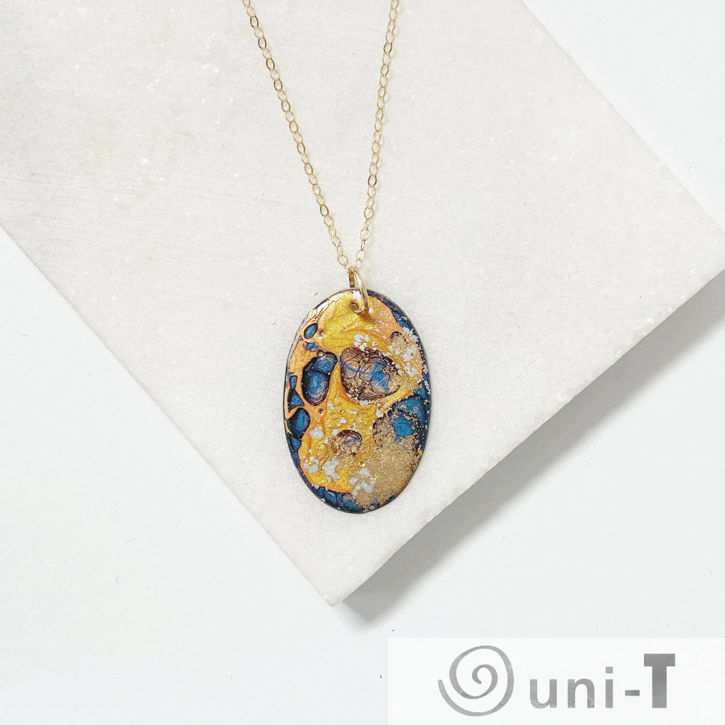 Oval Enamel Enamel Painted Earrings & Necklace Sandrine Colson