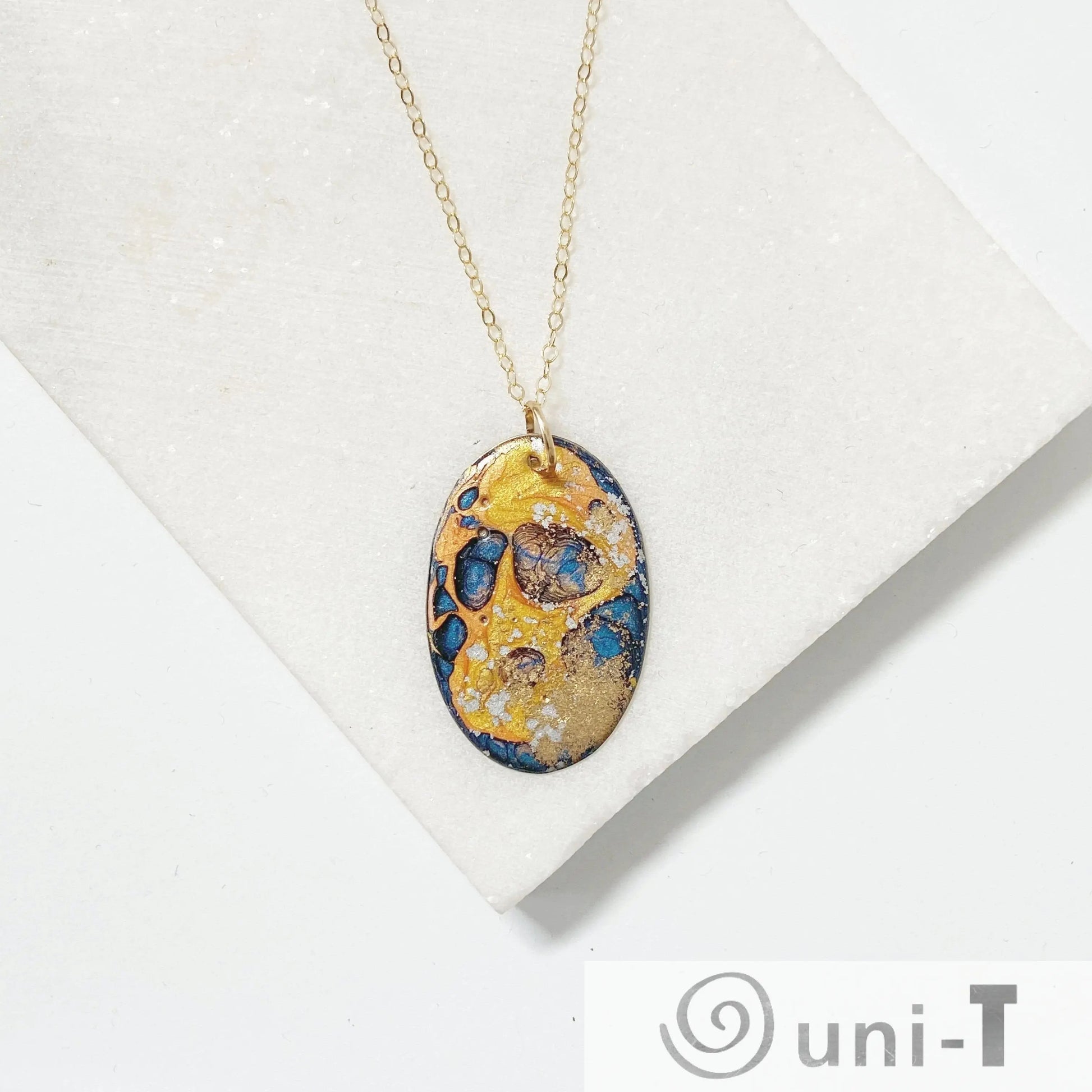 Oval Enamel Enamel Painted Earrings & Necklace Sandrine Colson