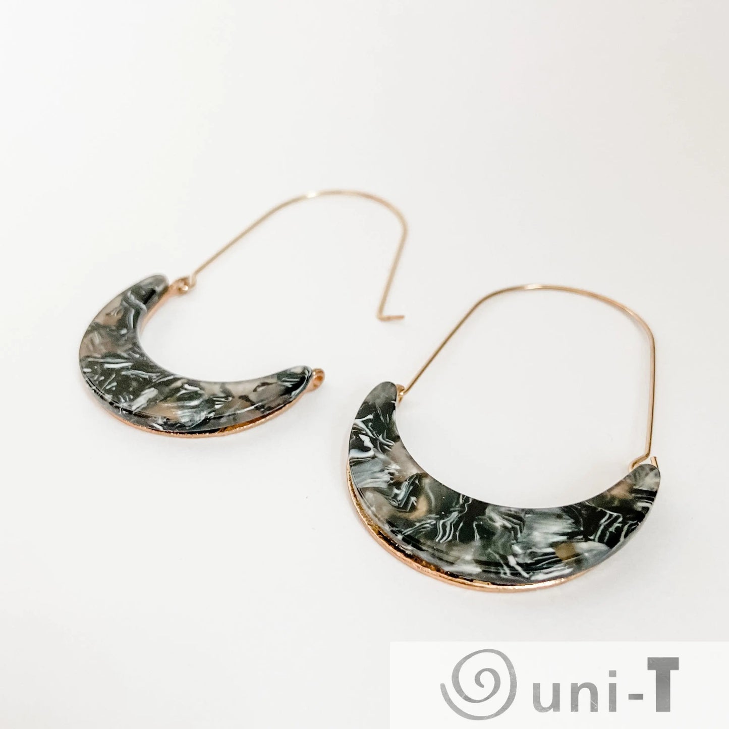 Side Basket Hoop Earrings - Small Lisa Trachtman