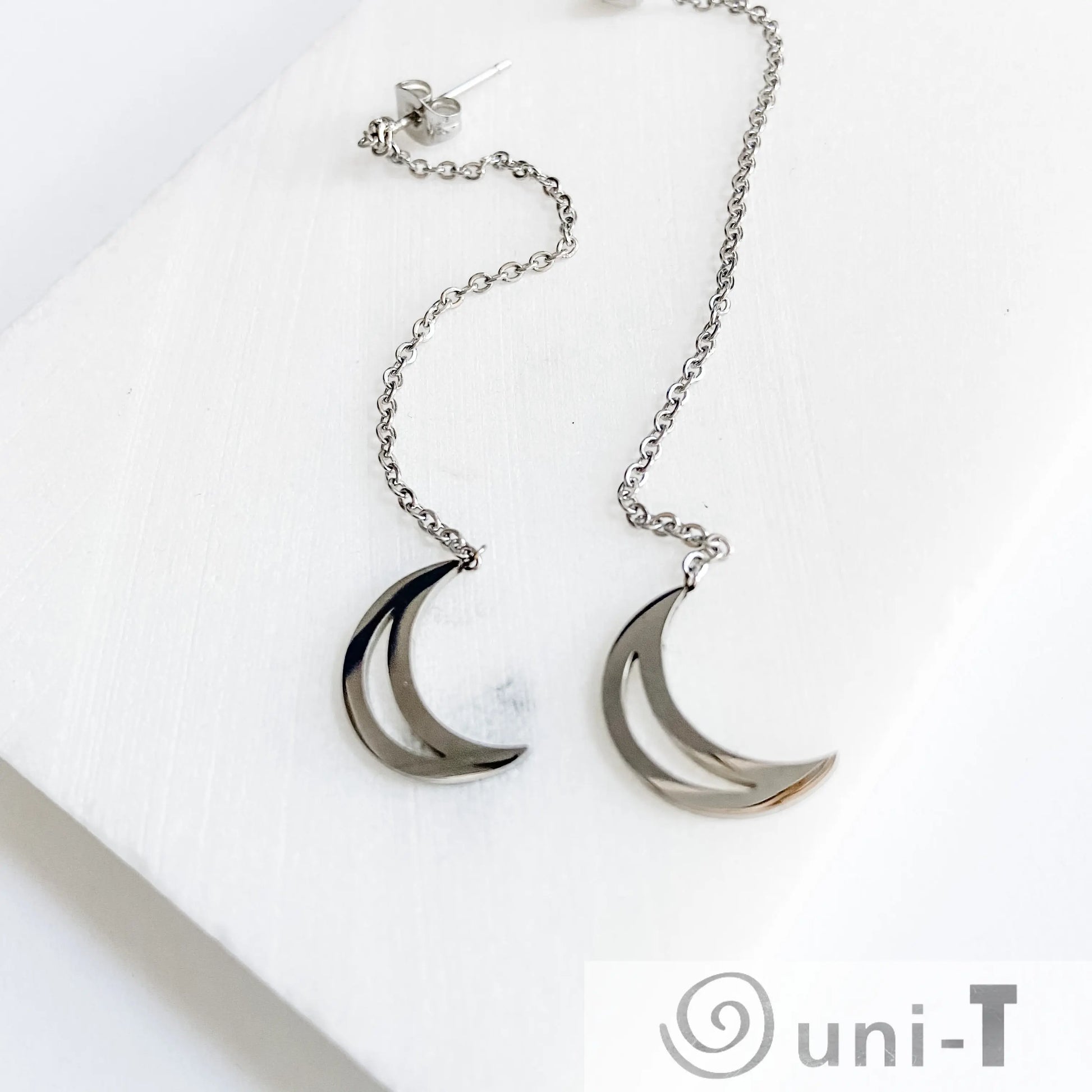 The Moon Threader Earrings Lisa Trachtman