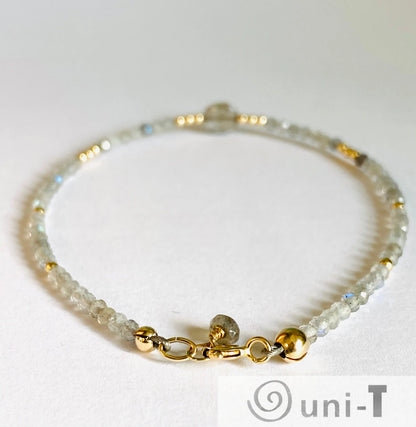 Close-up of Moonstone Sparkle Bracelet clasp and labradorite bead, showcasing gold-filled hardware and fine craftsmanship in a 7.5” design.