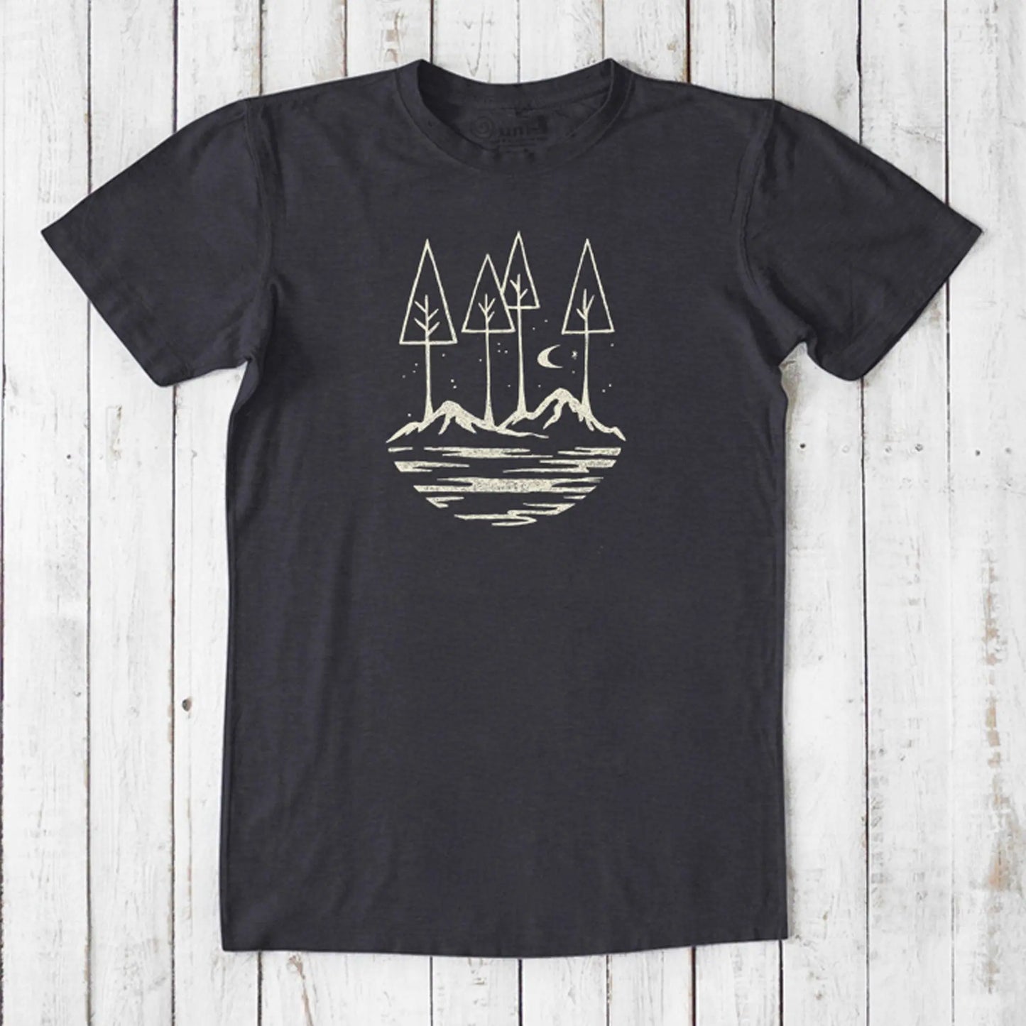 Charcoal black Men's Nature T-Shirt in Bamboo & Organic Cotton with nature-inspired graphic, perfect gift for outdoor enthusiasts.