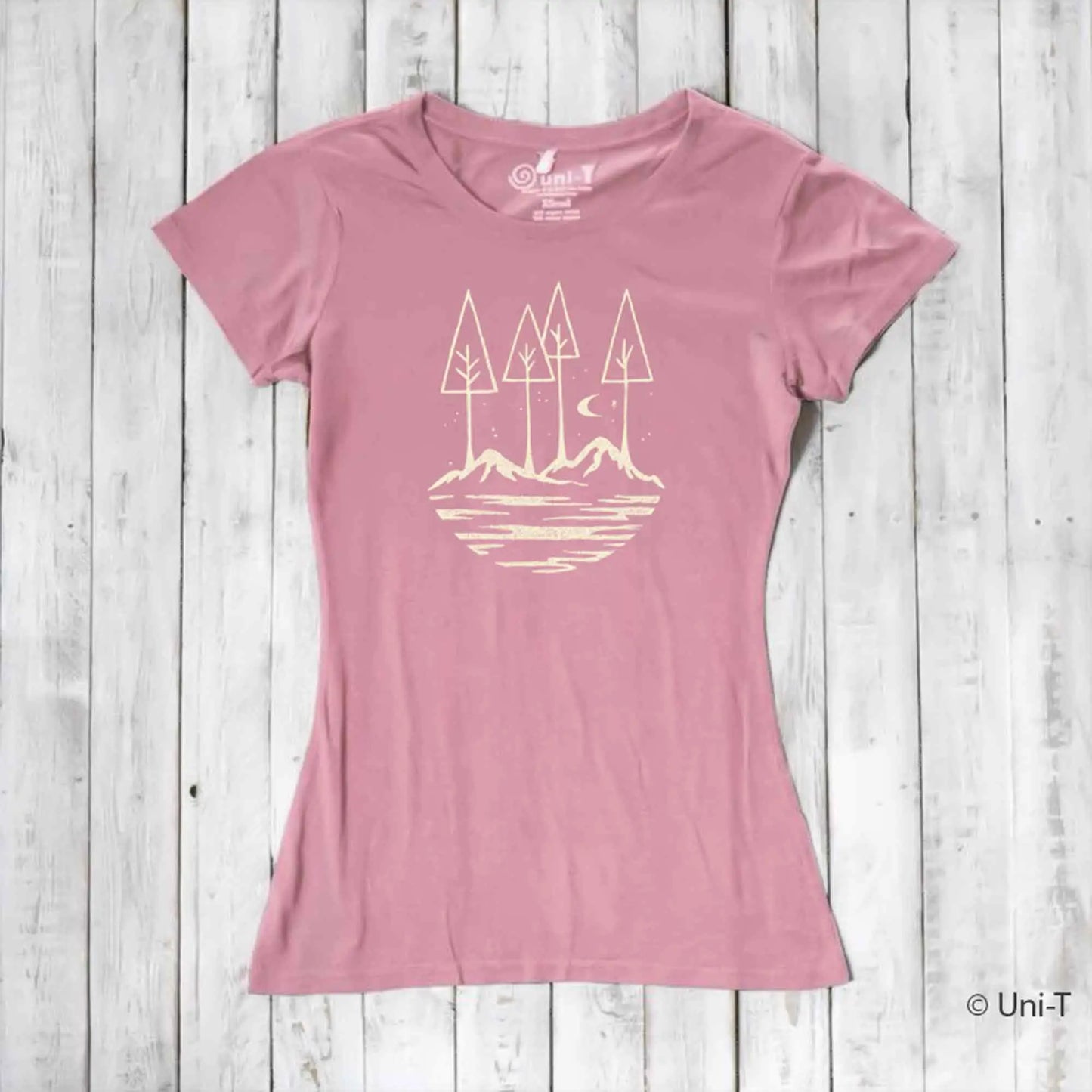 Pink women's sustainable t-shirt with outdoor-themed graphic. Made from bamboo and organic cotton, ideal for hikers and nature lovers.