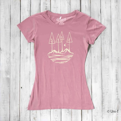 Pink women's sustainable t-shirt with outdoor-themed graphic. Made from bamboo and organic cotton, ideal for hikers and nature lovers.