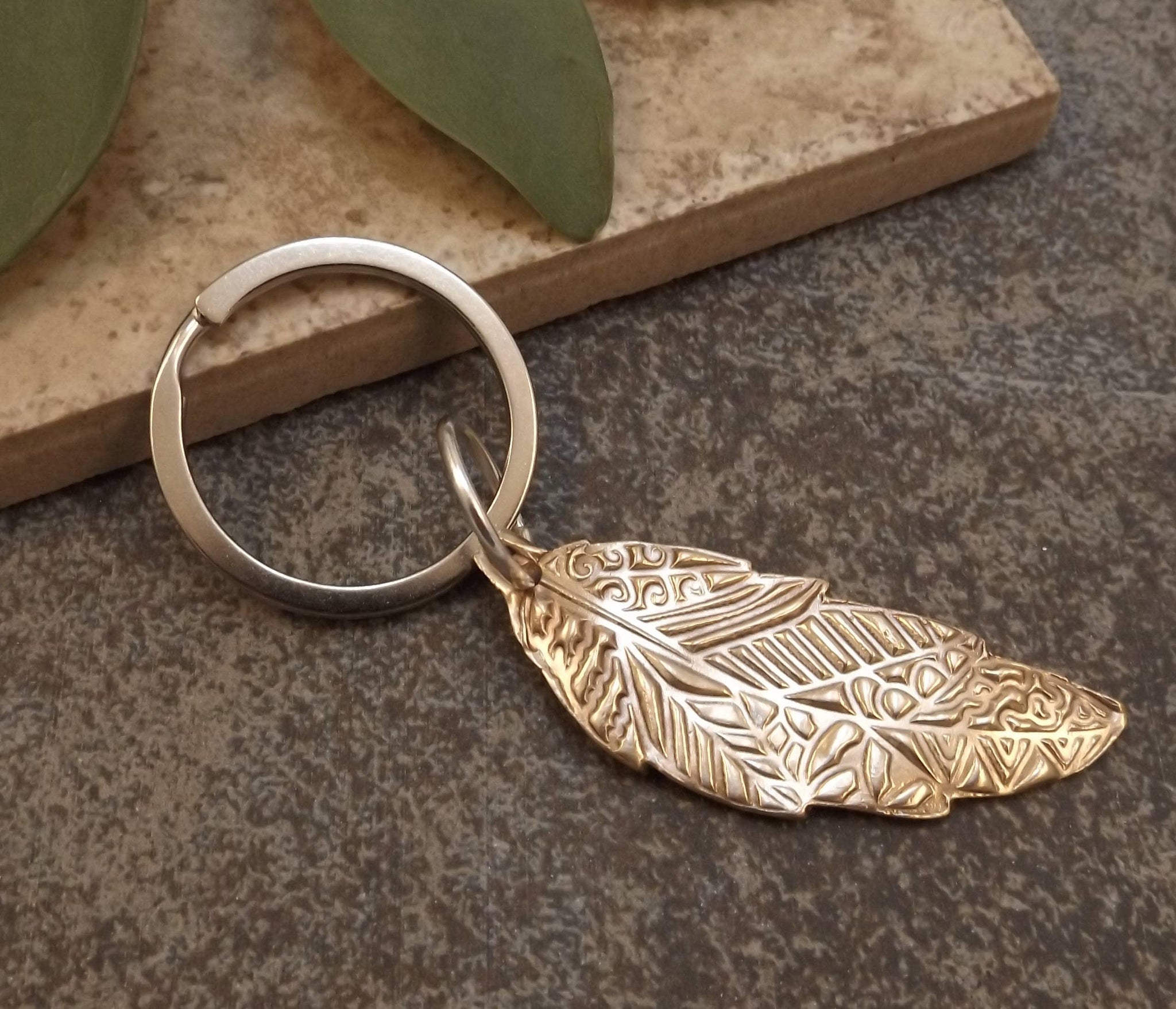 Feather Key Chain Uni-T Small Gifts