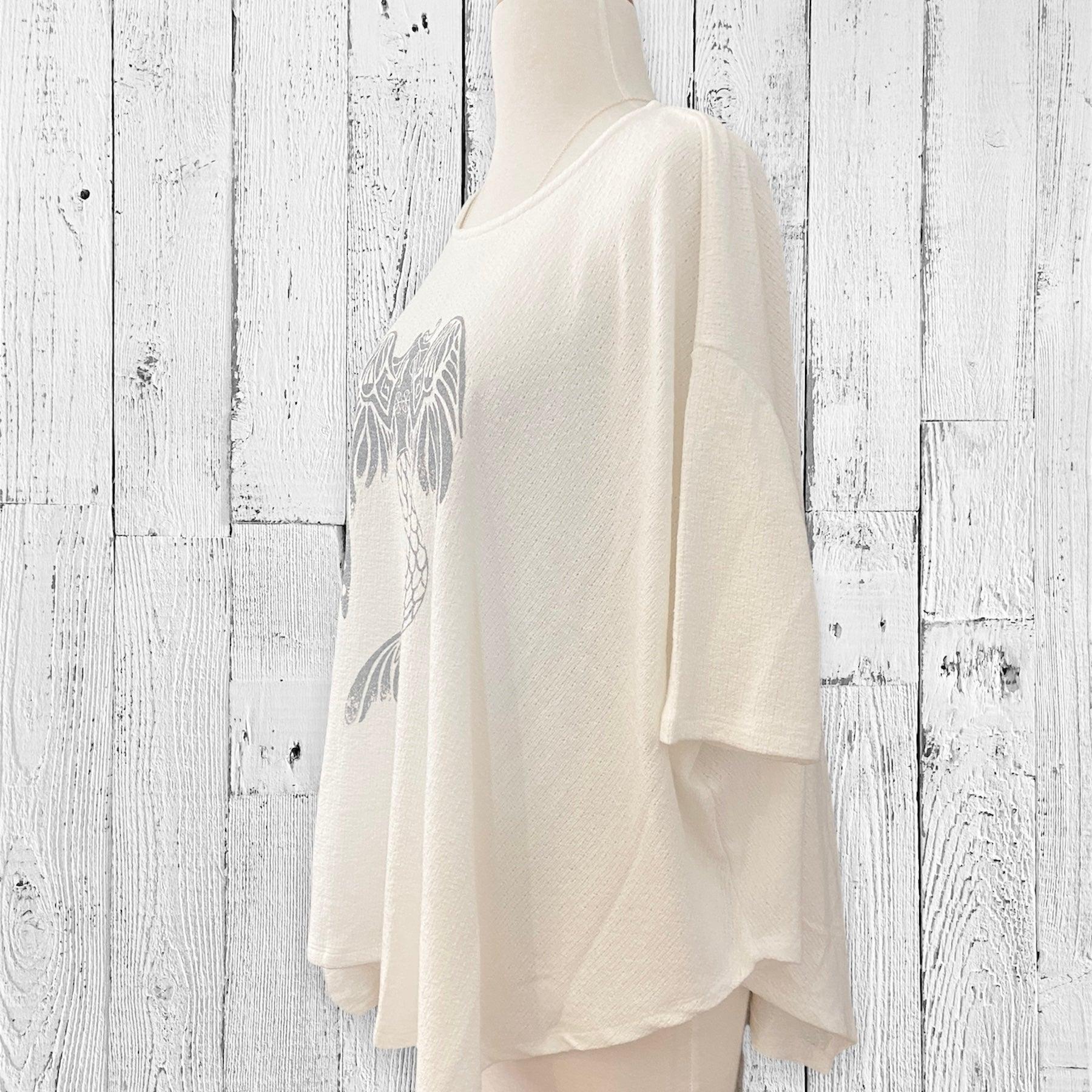 POINTELLE SWEATER PONCHO TOP Uni-T Limited